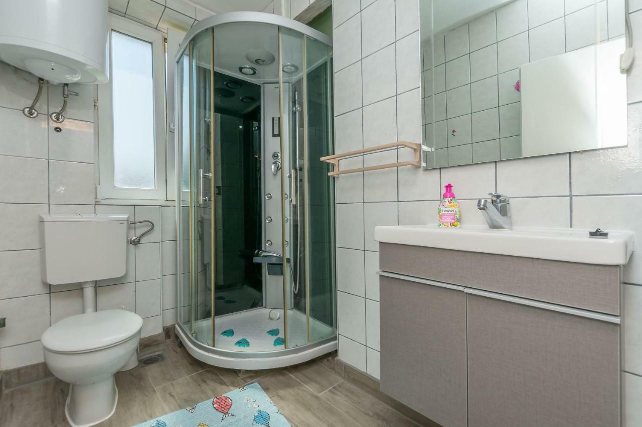 Apartment Mandic أوميس المظهر الخارجي الصورة